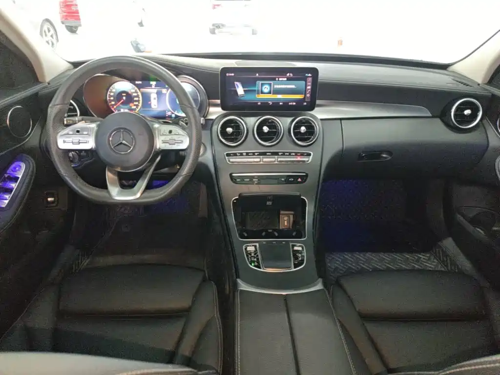 Mercedes-Benz C-Class — миниатюра 10