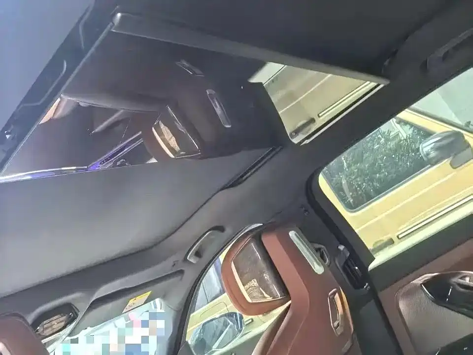 BMW i7 — миниатюра 4