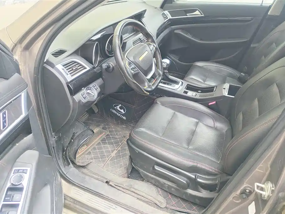 Changfeng CS10 2016 2.0T AT Luxury