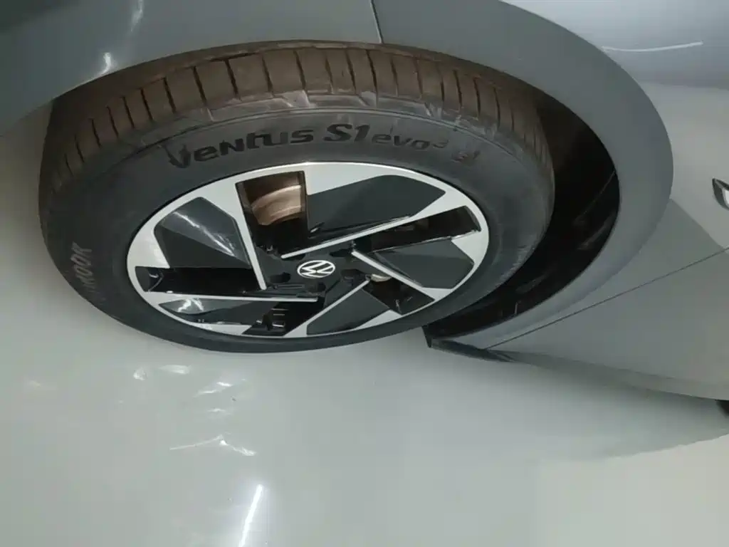Volkswagen ID.3 — миниатюра 23