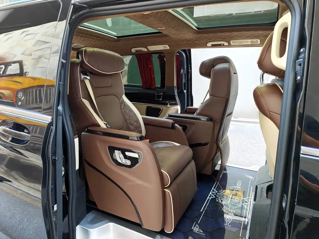 Mercedes-Benz V-Class — миниатюра 9