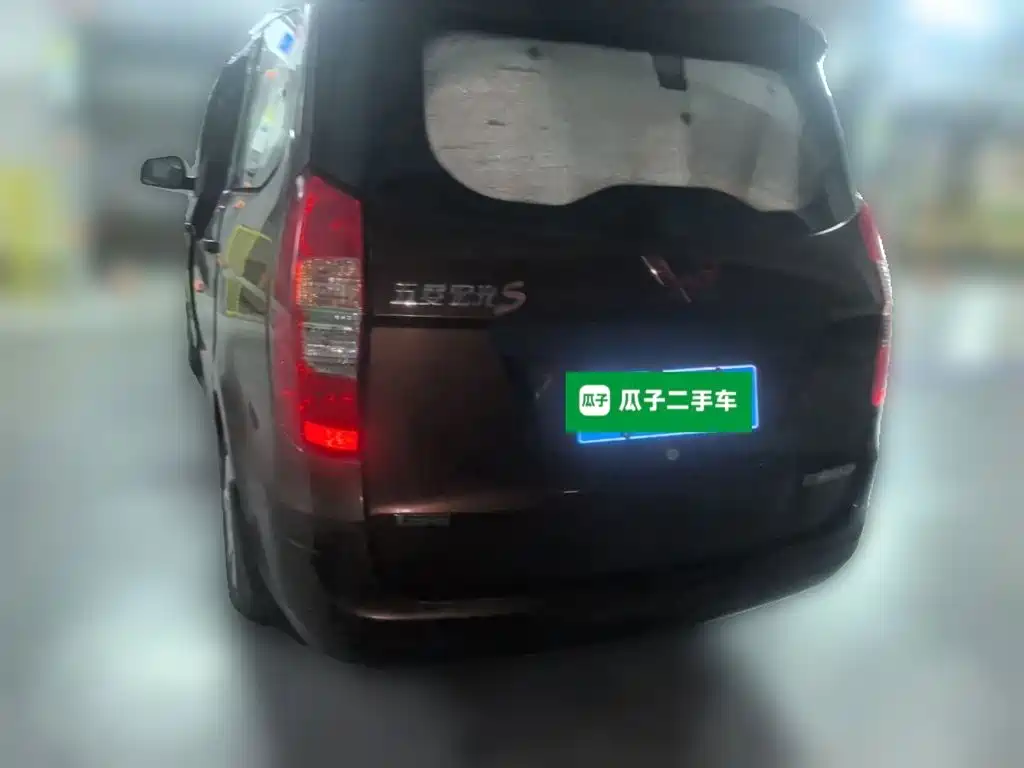 Wuling Hongguang — миниатюра 4