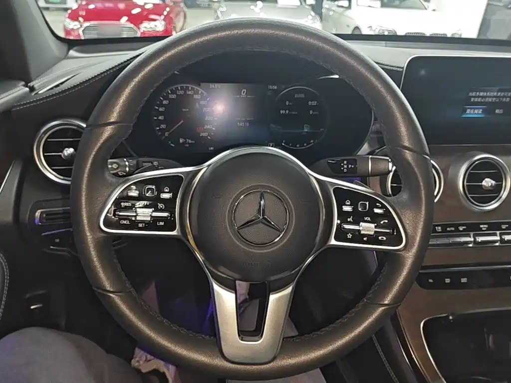 Mercedes-Benz GLC — миниатюра 11