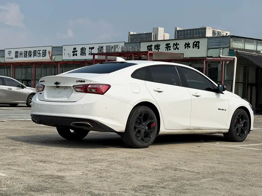 Chevrolet Malibu XL — миниатюра 14