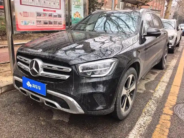 MERCEDES-BENZ GLC