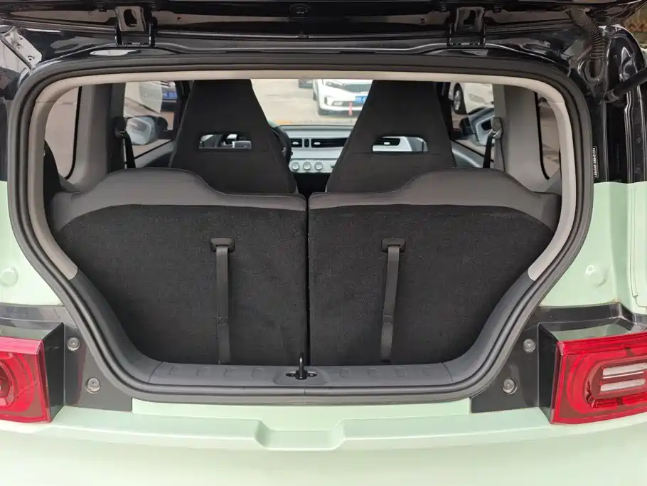 Wuling MINIEV — миниатюра 4