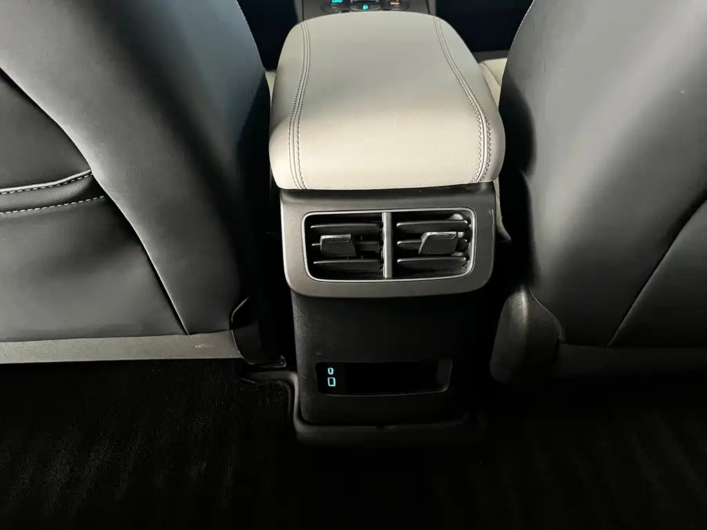 BYD Seal 06 — миниатюра 10