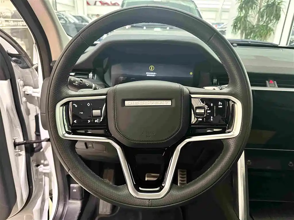 Land Rover Discovery Sport — миниатюра 8