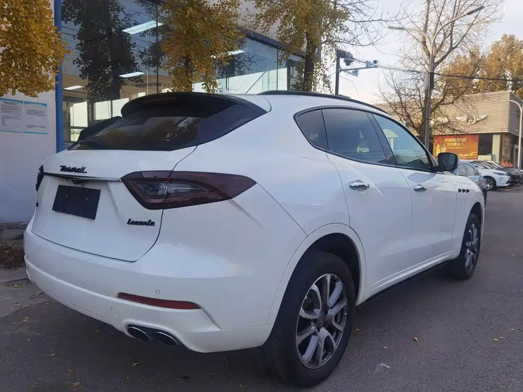 MASERATI LEVANTE