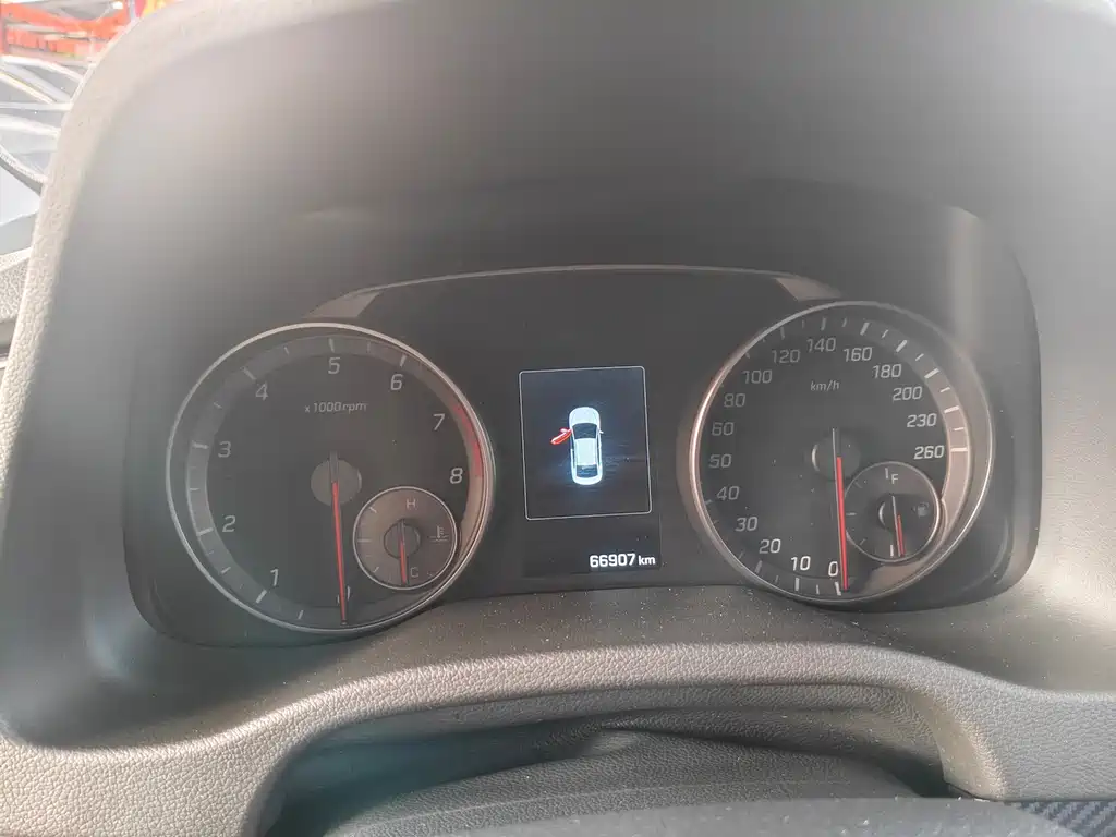 Hyundai Elantra — миниатюра 4