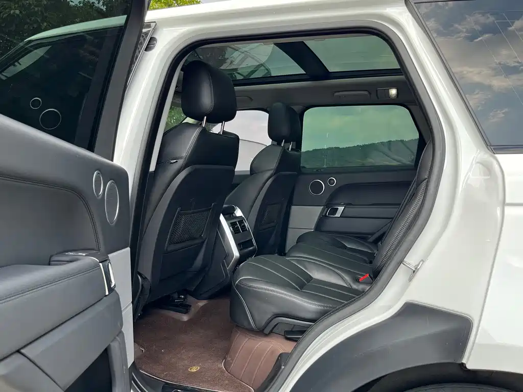 Land Rover Sport — миниатюра 5