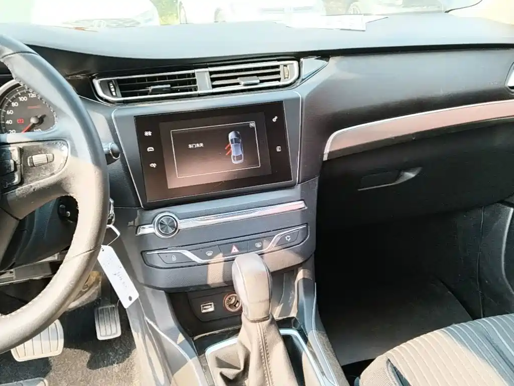 Peugeot 408 — миниатюра 13