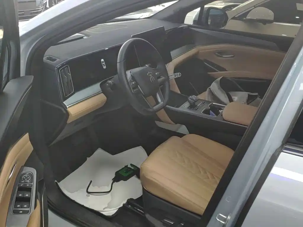 BYD L DM-i — миниатюра 15