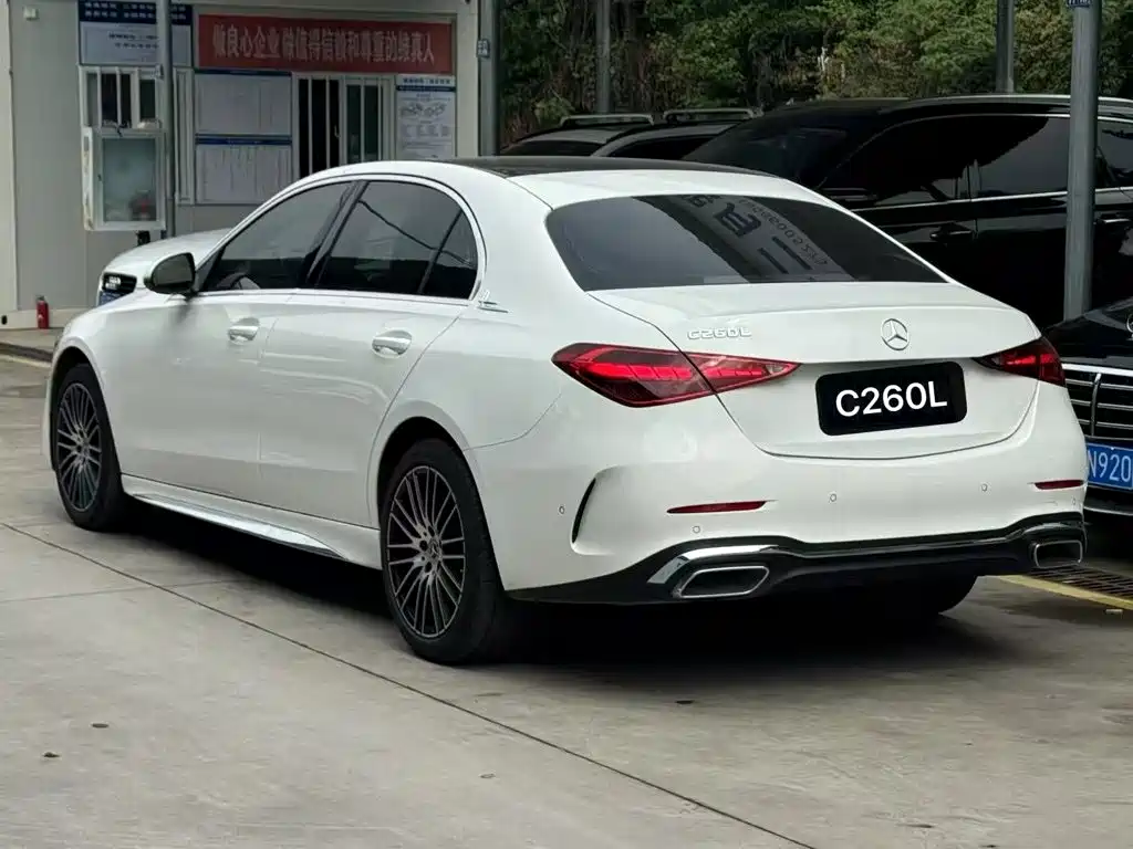 Mercedes-Benz C-Class — миниатюра 5