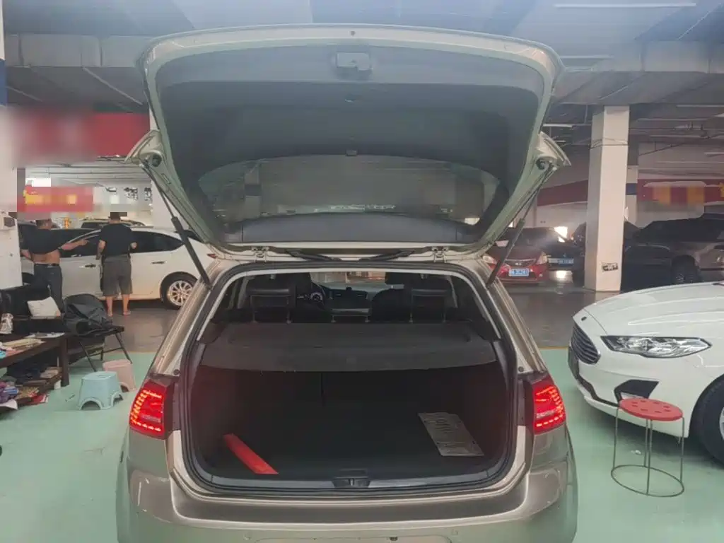 Volkswagen Golf — миниатюра 19