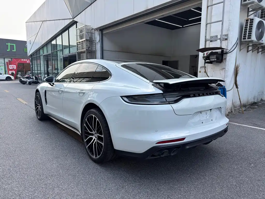 Porsche Panamera — миниатюра 4