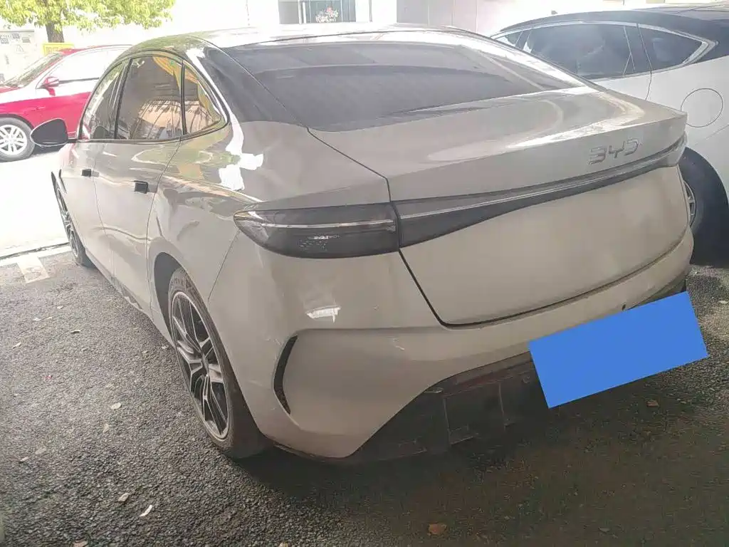 BYD Seal — миниатюра 10