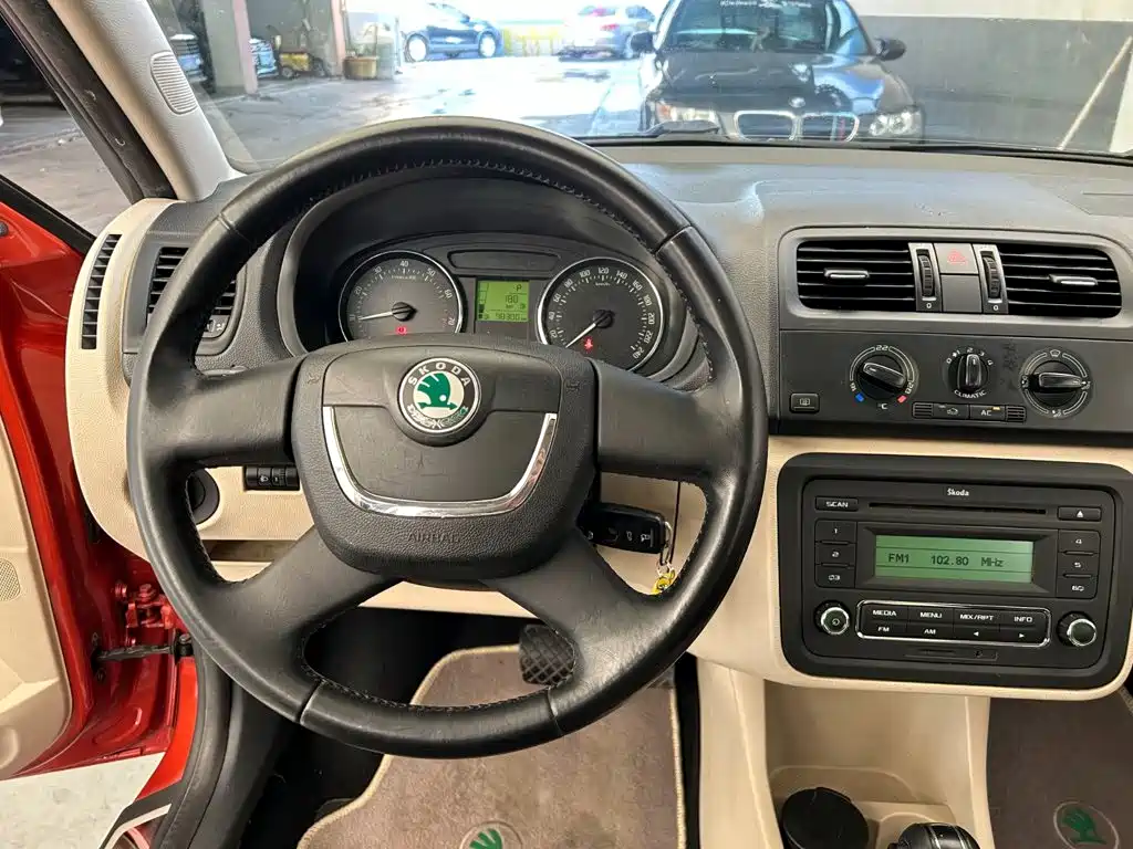 Skoda Fabia — миниатюра 13