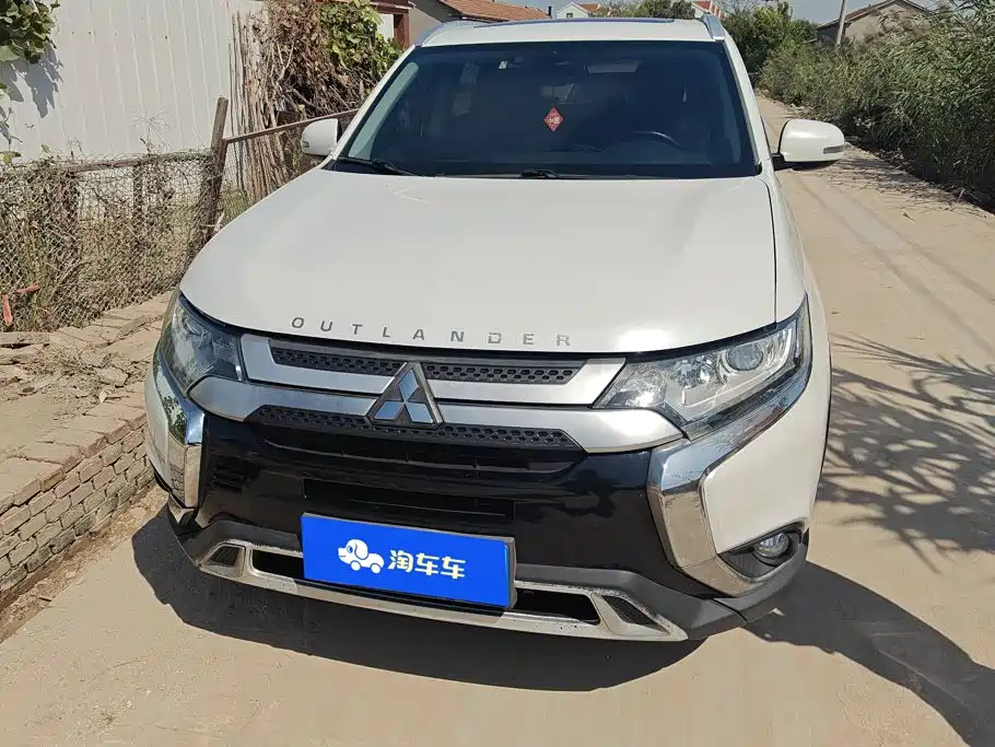 Mitsubishi Outlander — миниатюра 2