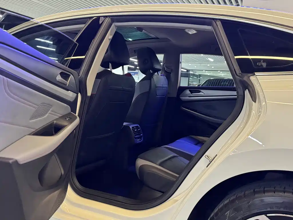 Volkswagen Lamando — миниатюра 16