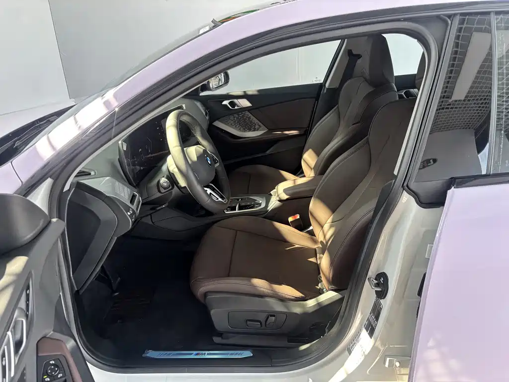 BMW 2 Series — миниатюра 11