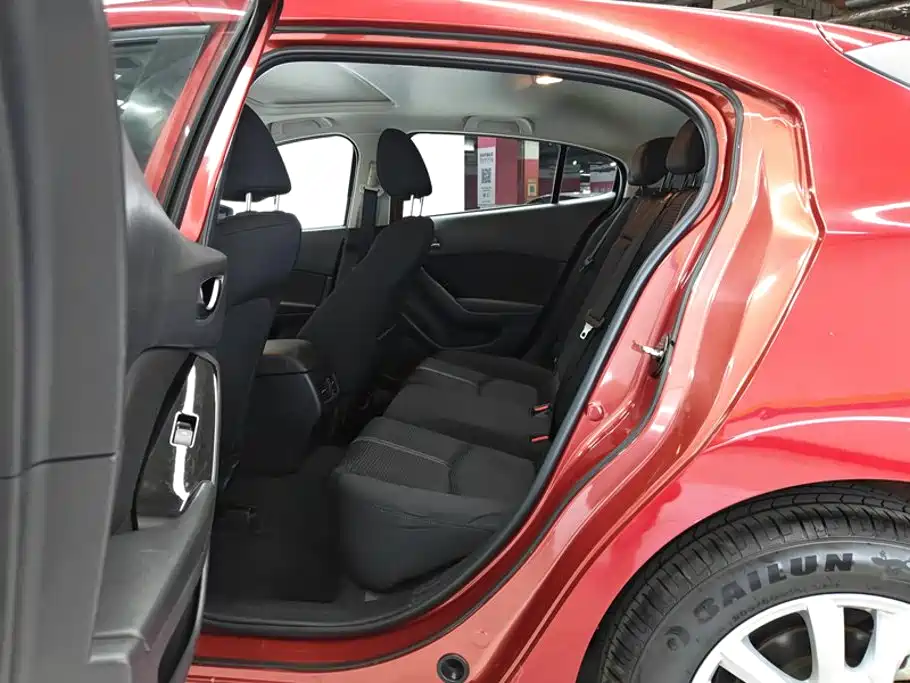 Mazda 3 Axela — миниатюра 11