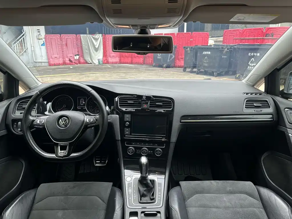 Volkswagen Golf — миниатюра 15