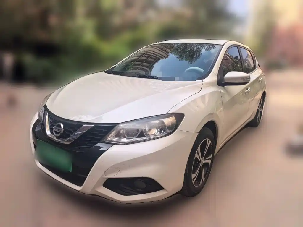 Nissan Tiida — миниатюра 2