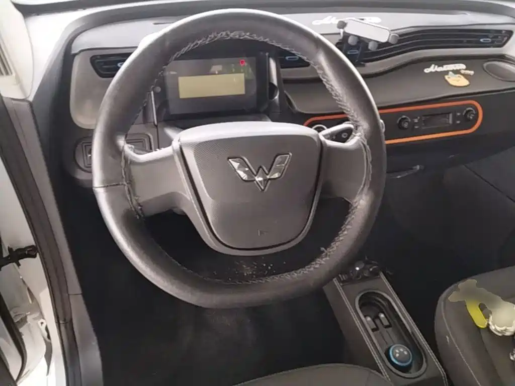 Wuling MINIEV — миниатюра 11