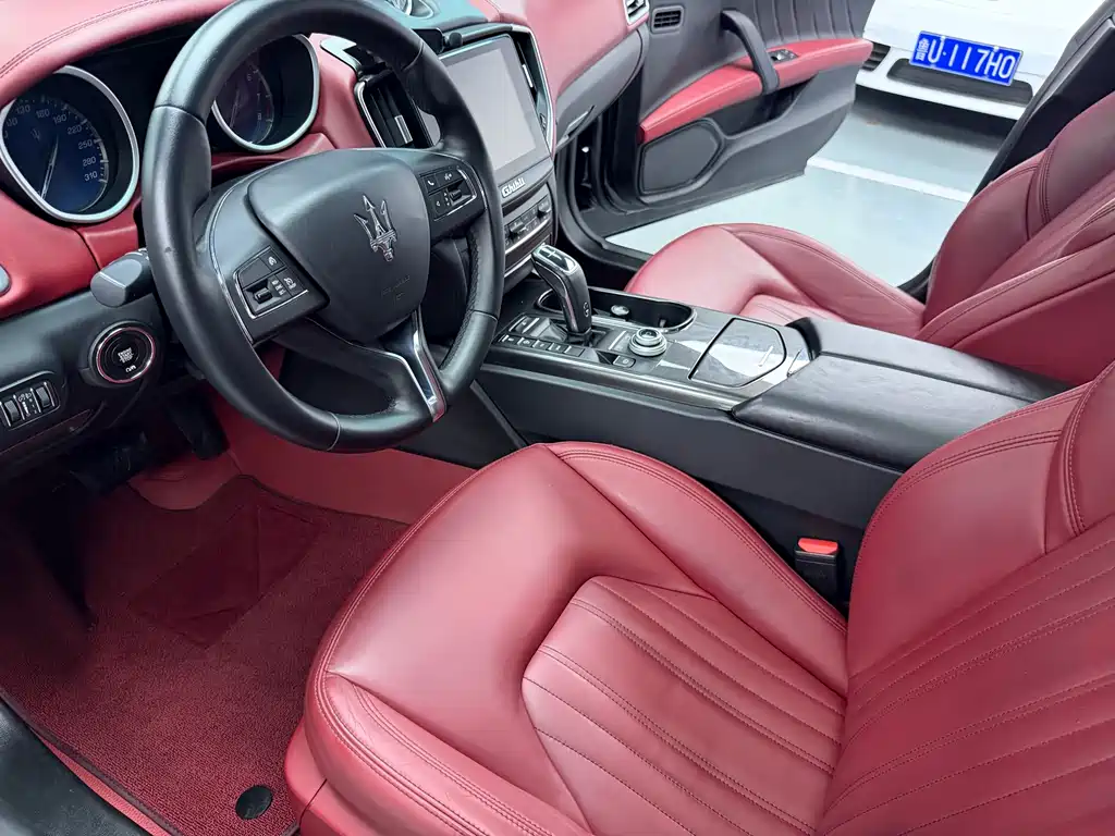 Maserati Ghibli 2019 3.0T Luxury V