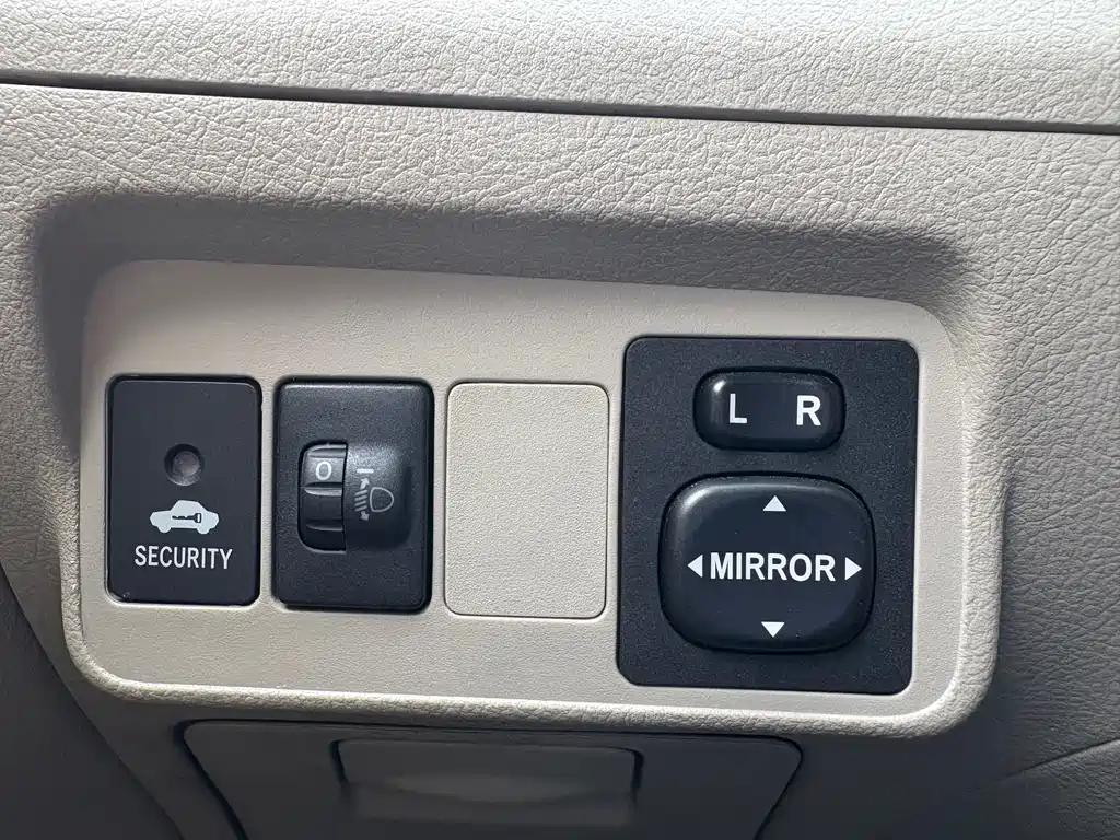 Toyota Corolla — миниатюра 10