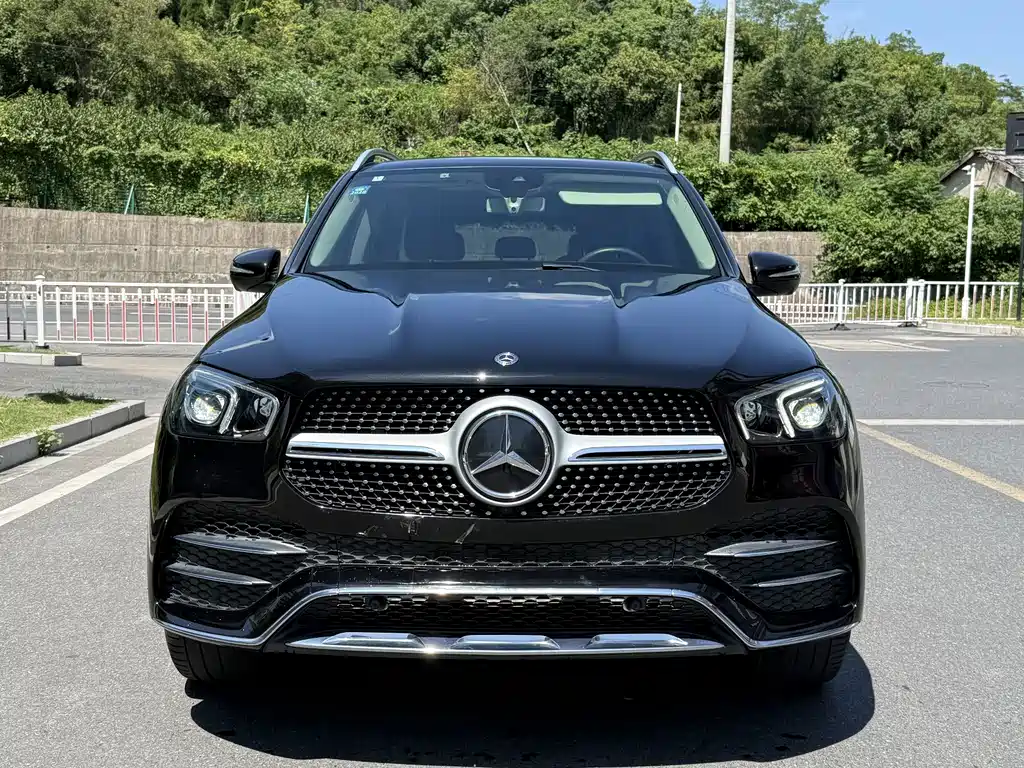 Mercedes-Benz GLE (Import) — миниатюра 2