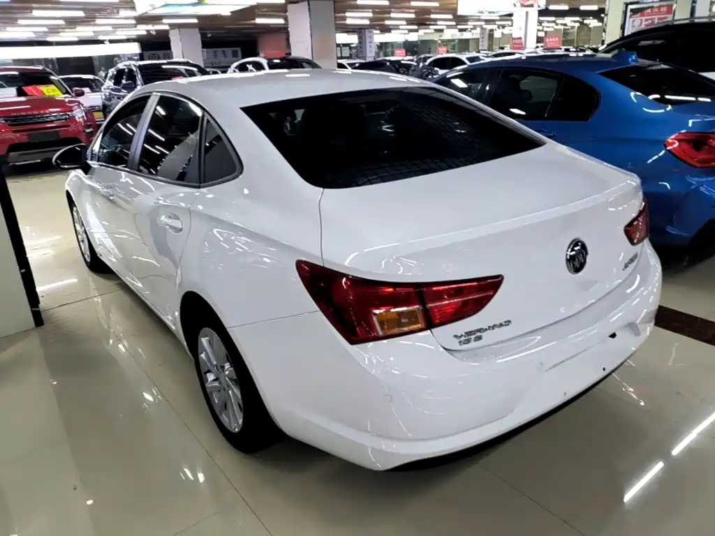 Buick Verano — миниатюра 5