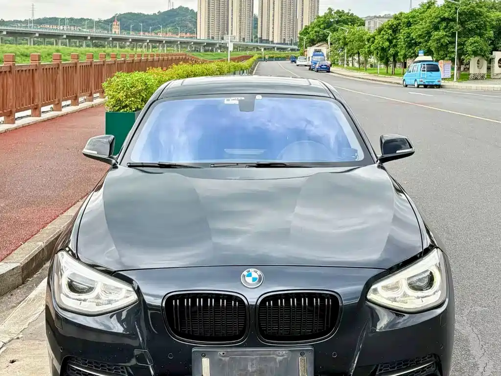BMW 1 Series (Import) — миниатюра 2