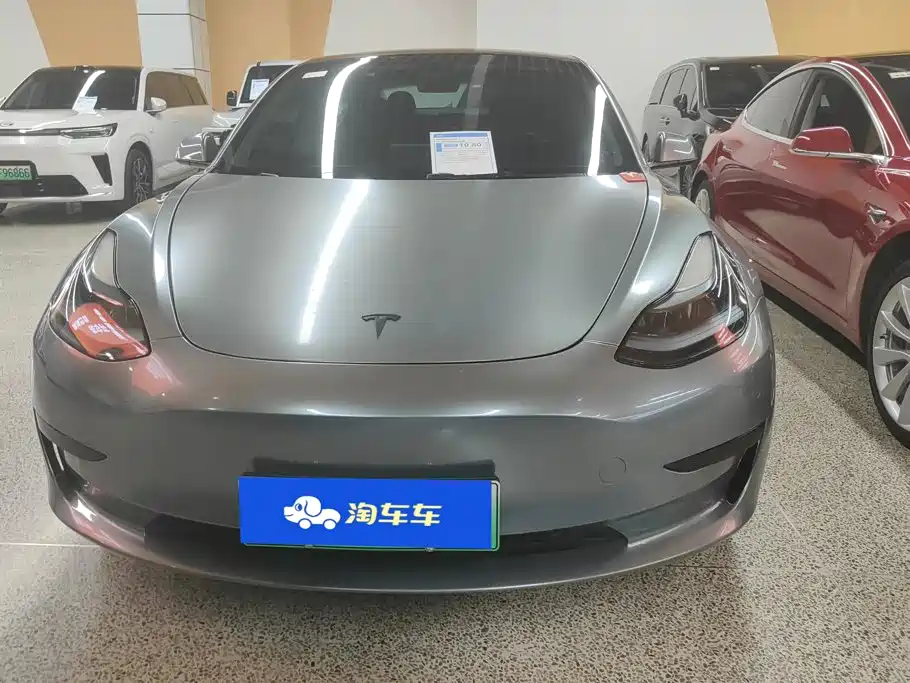 Tesla Model 3 — миниатюра 2