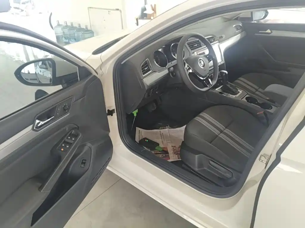 Volkswagen Lamando — миниатюра 16