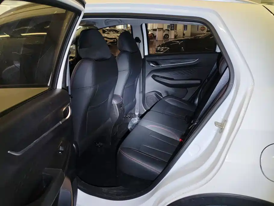 Geely Vision X3 — миниатюра 11