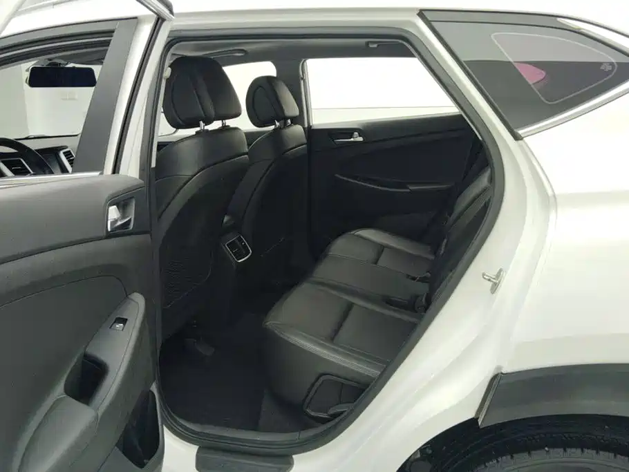 Hyundai Tucson — миниатюра 11