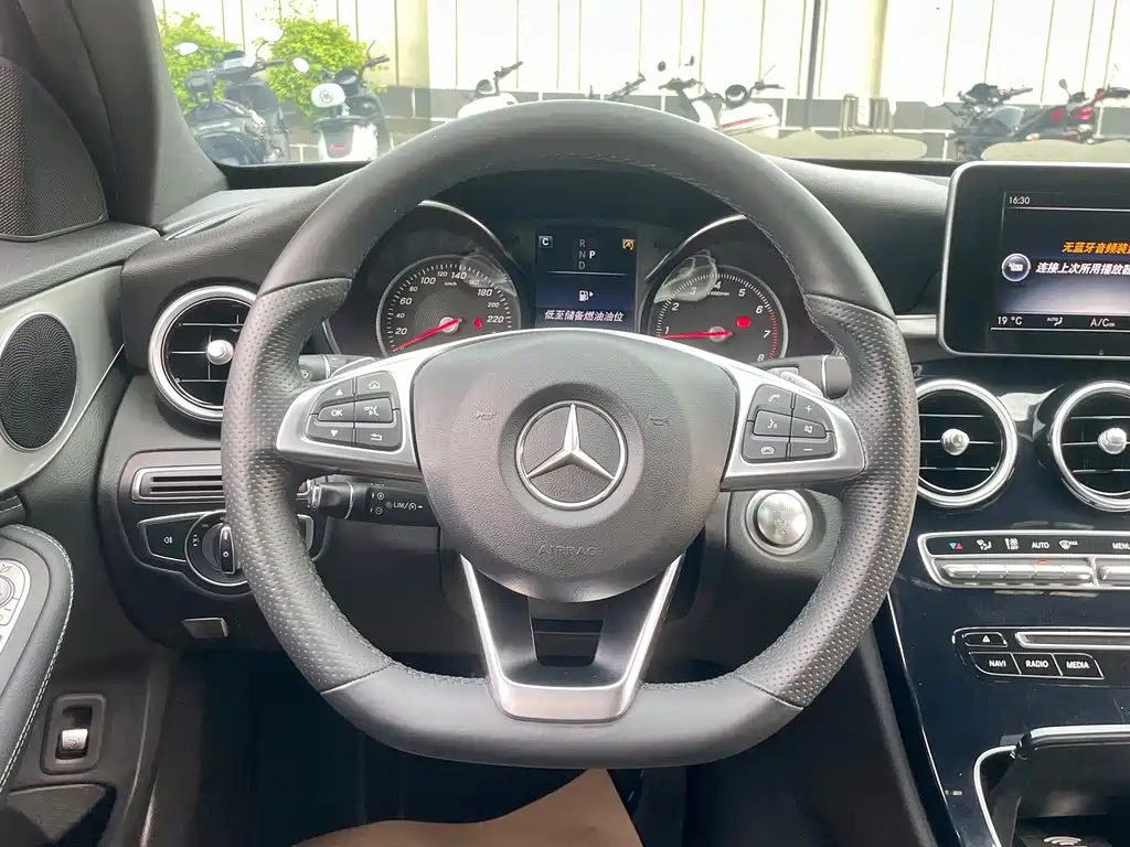 Mercedes-Benz C-Class — миниатюра 16