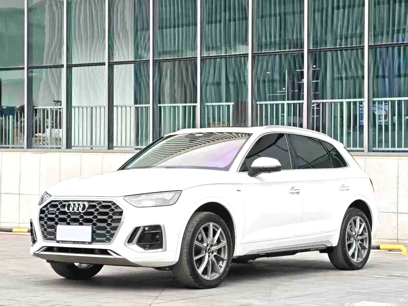 奥迪Q5L 2022款 40T 豪华动感型 2023