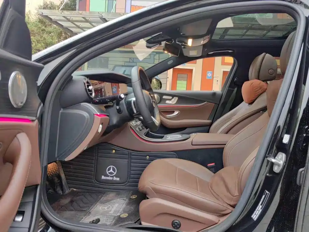 Mercedes-Benz E-Class — миниатюра 5