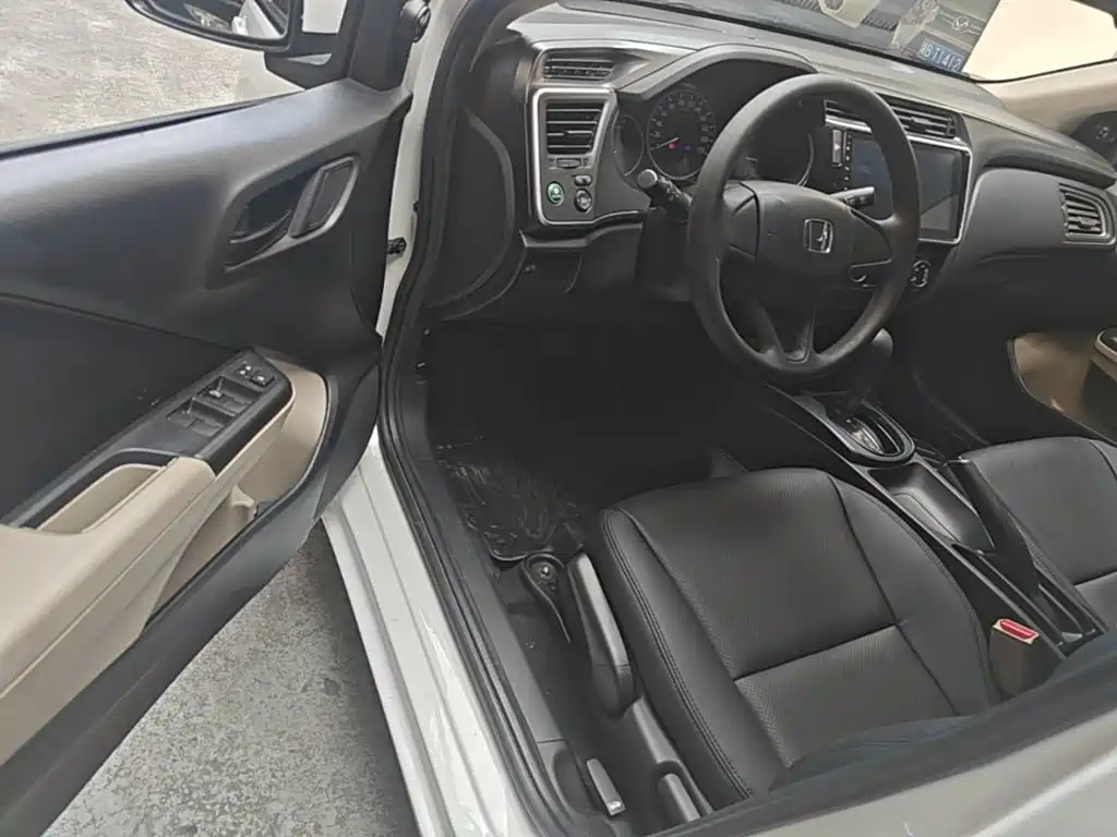 Honda City — миниатюра 16
