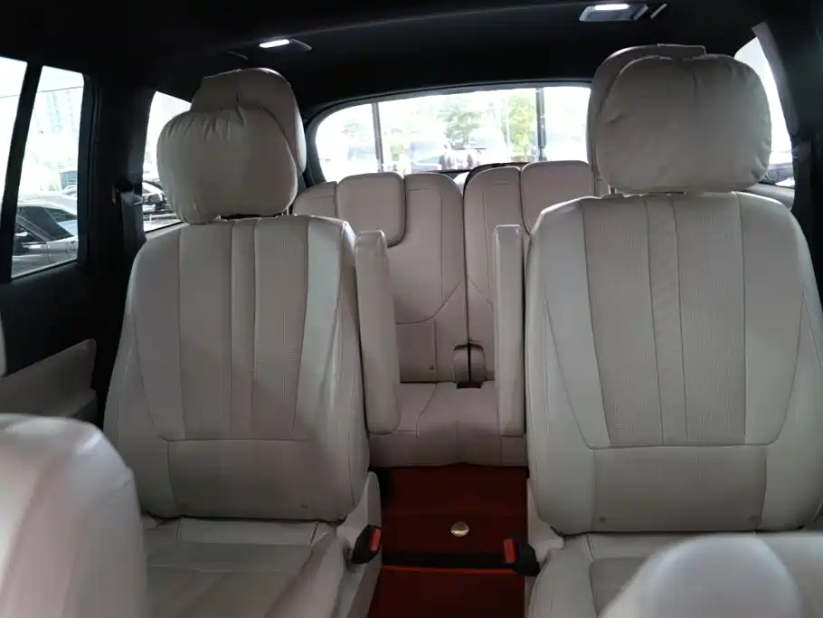 Li Auto Li ONE — миниатюра 17