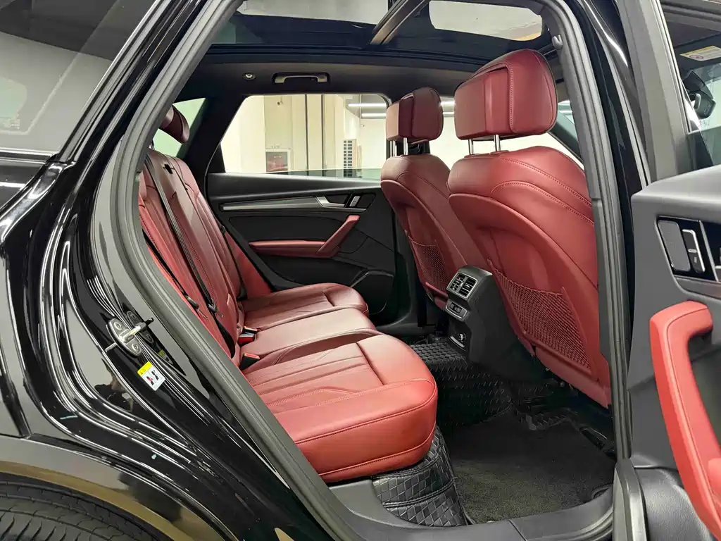 Audi Q5L — миниатюра 23