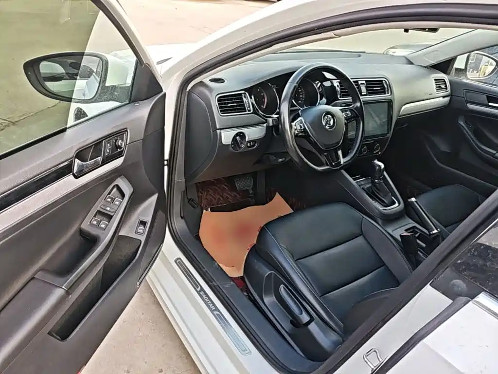 Volkswagen Sagitar — миниатюра 16
