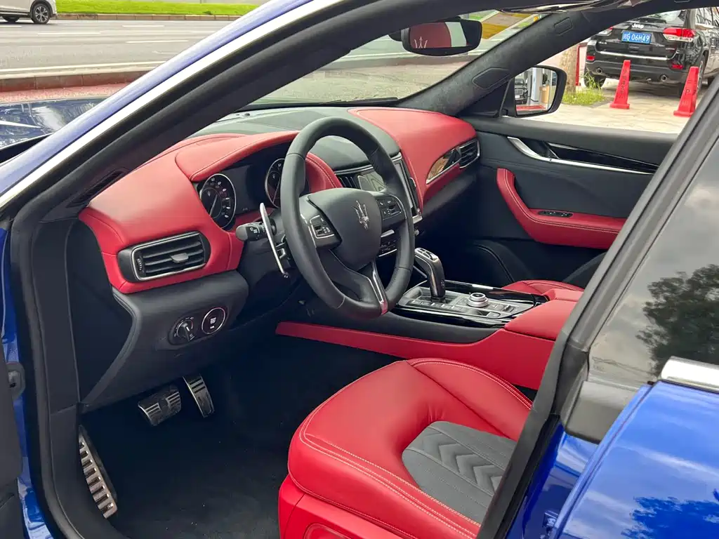 Maserati Levante 2023 2.0T GT