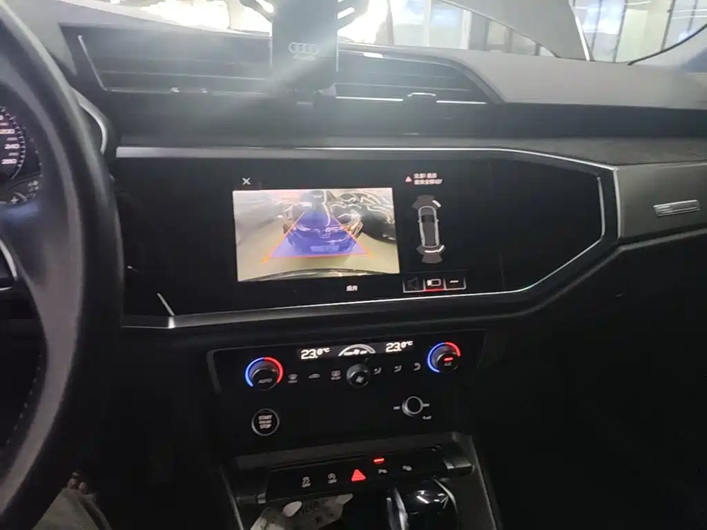 Audi Q3 — миниатюра 13