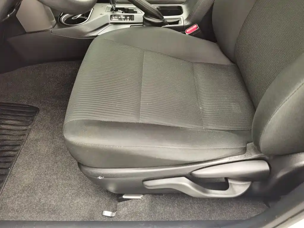 Toyota RAV4 — миниатюра 20