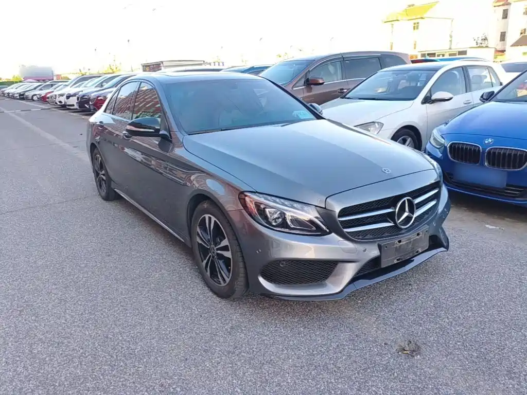 Mercedes-Benz C-Class — миниатюра 4
