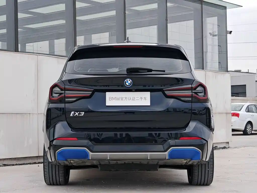 BMW iX3 — миниатюра 5